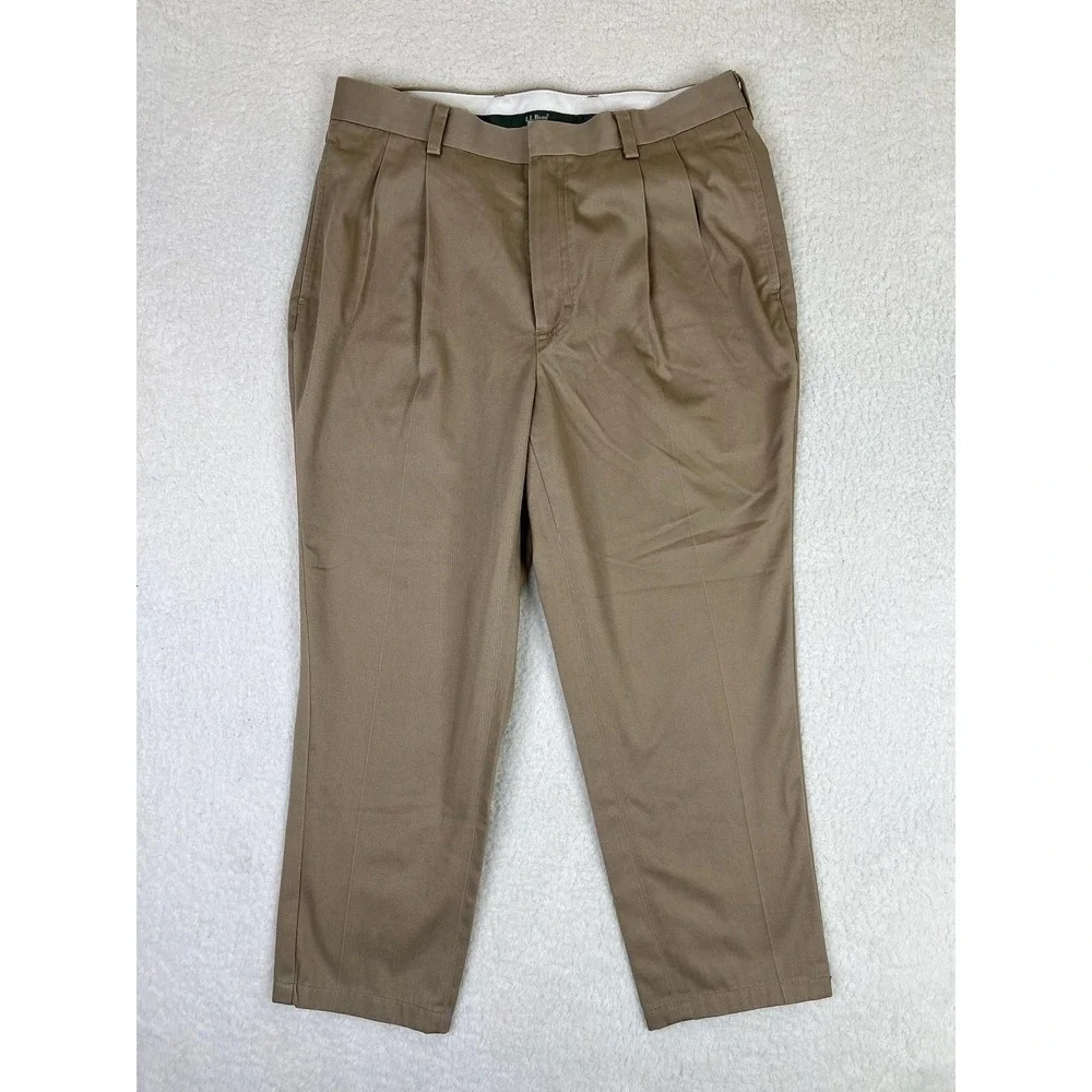 L.L. Bean Pants Mens 32x24 Beige Classic Fit Cotton Chino Pleated Casual - Picture 1 of 10